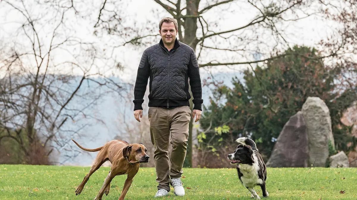 Treten Sie unserem Rudel bei: Melden Sie sich in Berlins führender Hundeschule an