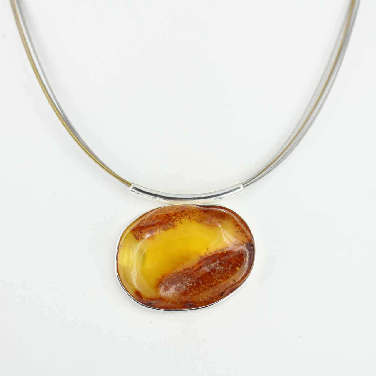 Polnischer Bernsteinschmuck und die Kunst der Innovation