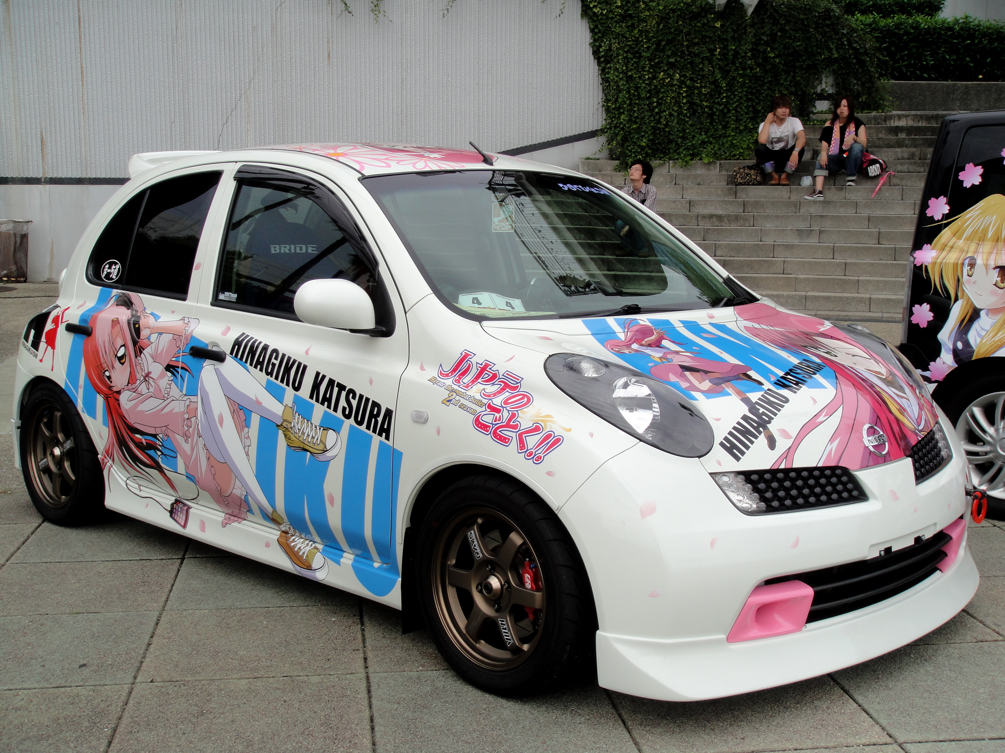 Anime Car Folierung: Mach dein Auto zum Blickfang mit einzigartigem Anime für Car Design!