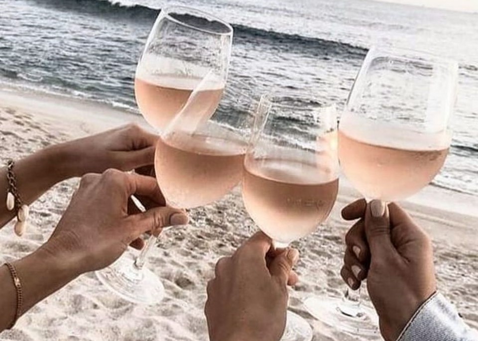 Verwöhnen Sie sich mit Roséwein: Ein Hauch von Luxus für Ihre Sinne