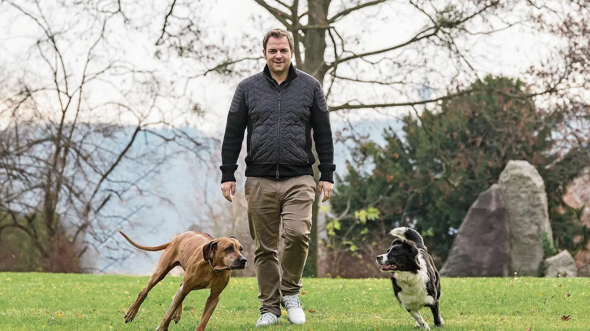 Treten Sie unserem Rudel bei: Melden Sie sich in Berlins führender Hundeschule an